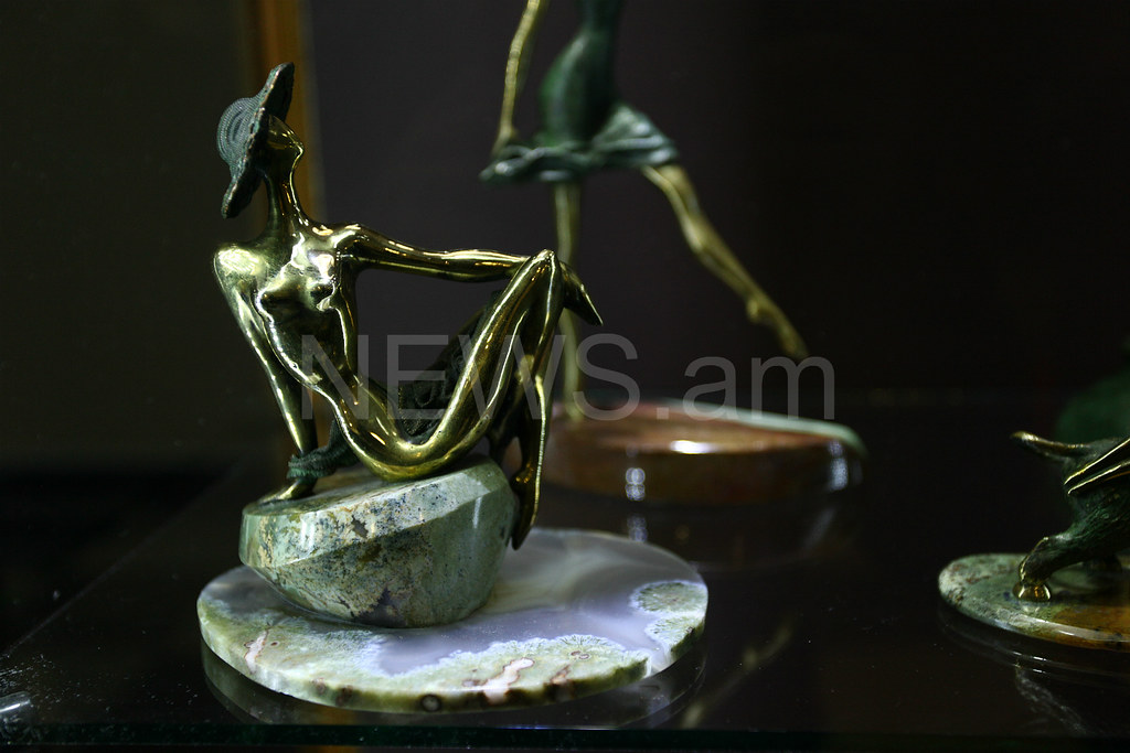 Изображение галереи
