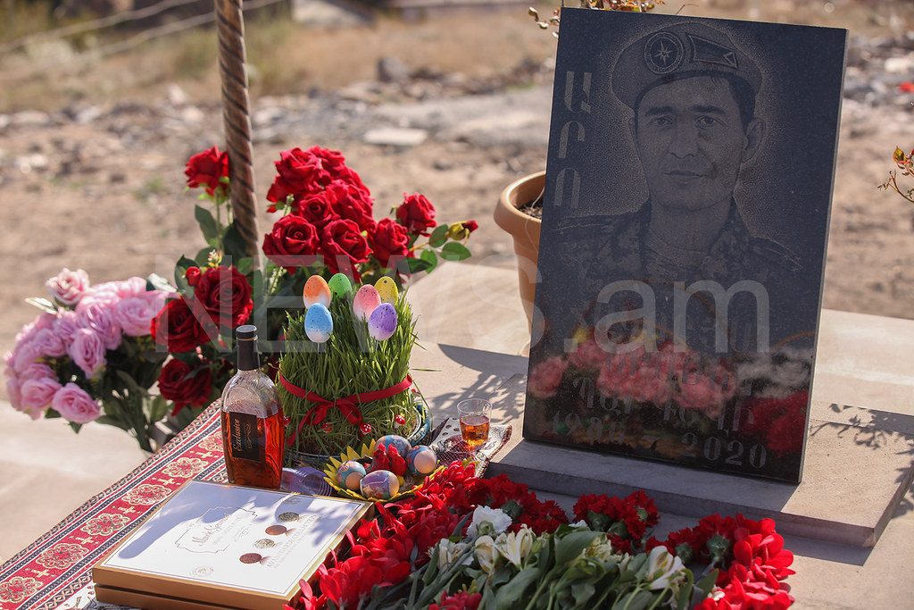 Սուրբ Զատիկը Եռաբլուրում